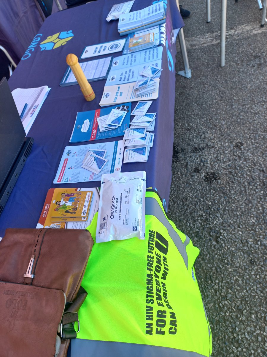 healthplus_sd's tweet photo. Get ready to #PrepUp. We're at Matata bus rank promoting the uptake of HIV testing and prevention services to transport operators. If you are around Matata, come visit our information stall to get educated on HIV prevention, GBV and win yourself some incentives. 
#tinitwitter https://t.co/4CRFlqGZ5o