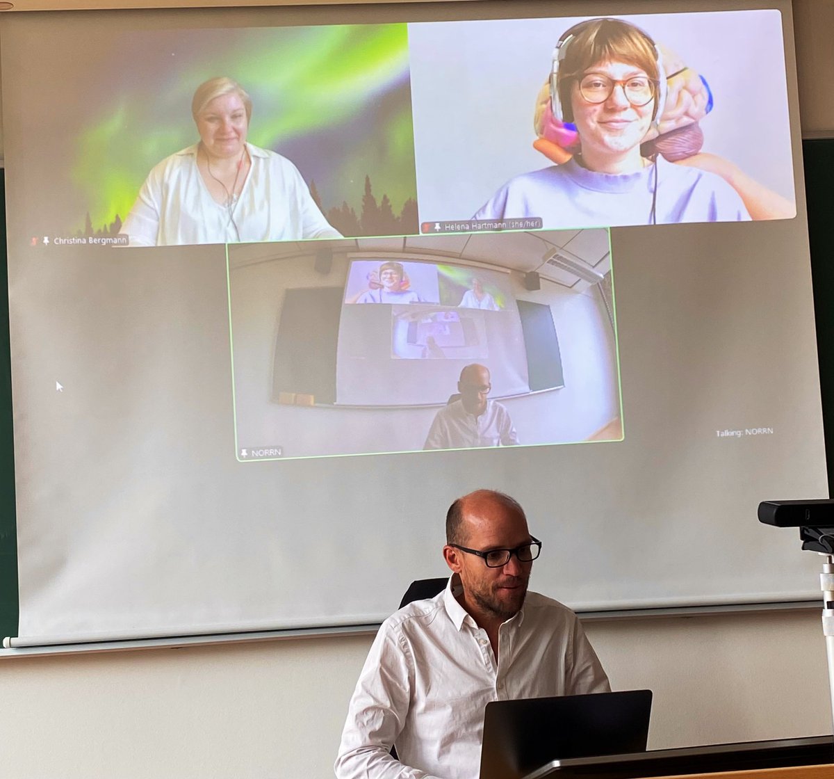 Dan Quintana (@dsquintana) on Twitter photo Enjoying this panel on big team science, with <a href="/helenahhartmann/">Dr. Helena Hartmann</a>, <a href="/chbergma/">Dr. Christina Bergmann - Skies are blue...</a>, and <a href="/julien__mayor/">Julien Mayor</a> as part of our annual <a href="/NorRepro/">The Norwegian Reproducibility Network (NORRN)</a> event. Really interesting discussion on the comparison between big team science and individual projects in terms of time and career recognition Enjoying this panel on big team science, with <a href="/helenahhartmann/">Dr. Helena Hartmann</a>, <a href="/chbergma/">Dr. Christina Bergmann - Skies are blue...</a>, and <a href="/julien__mayor/">Julien Mayor</a> as part of our annual <a href="/NorRepro/">The Norwegian Reproducibility Network (NORRN)</a> event. Really interesting discussion on the comparison between big team science and individual projects in terms of time and career recognition