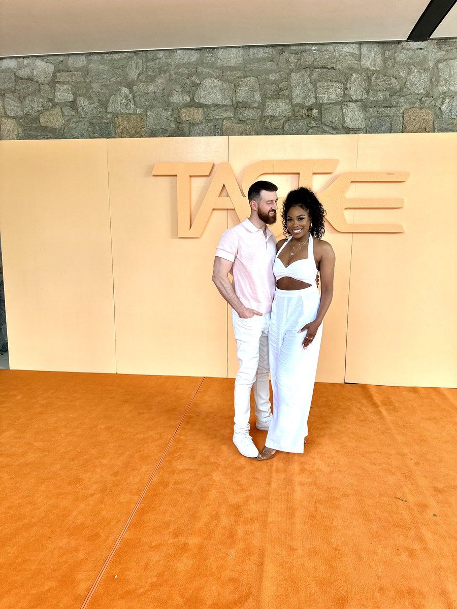 Need4LSpeed's tweet photo. Then I flew home and was a tastemaker honoree at the #TasteforChange event in Atlanta for the Meals on Wheels fundraiser! https://t.co/zIaobHmSb9