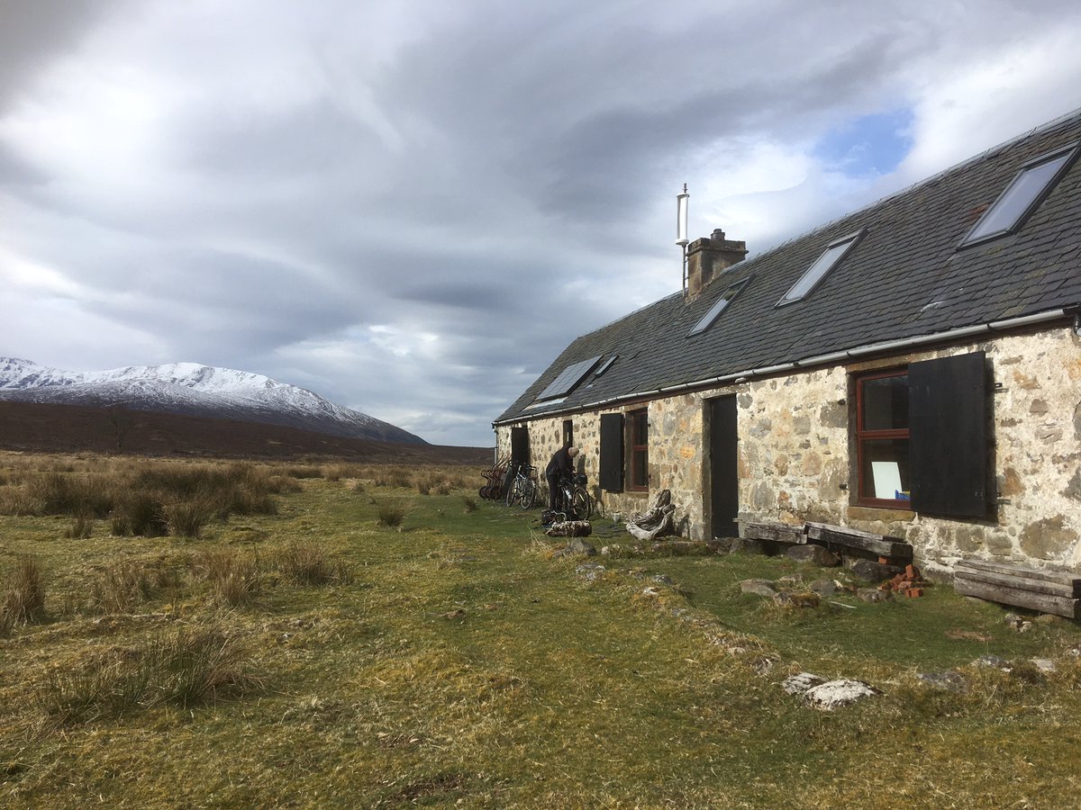 redropescot's tweet photo. Looking forward to our next trip on 14-17 June to Inver Croft, Achnasheen. We've had some amazing weekends there - it was pretty snowy on our last trip in April 2022. 
Why not join our club and enjoy fantastic places with a great bunch of people? Anyone from Scotland welcome! https://t.co/9DO33OkXoh
