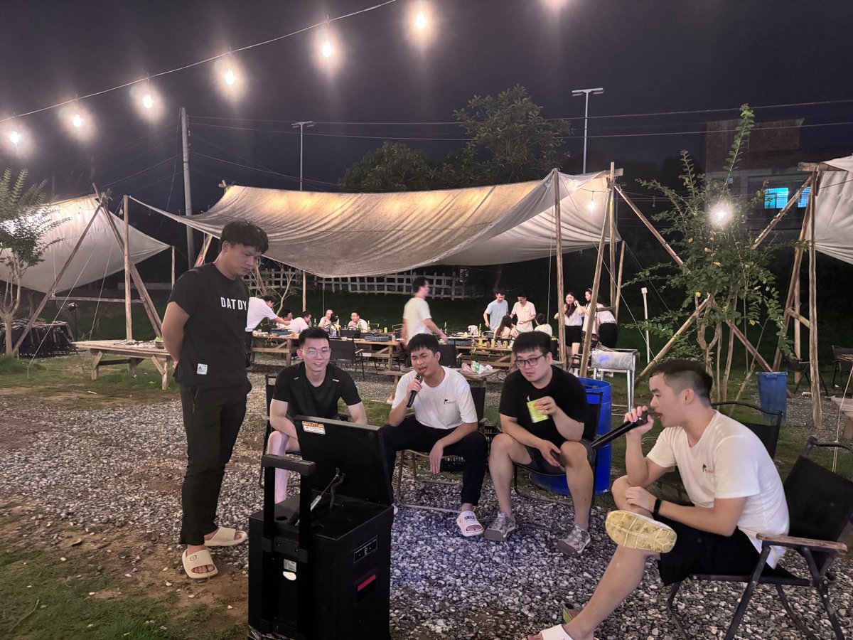 ORCATORCH's tweet image. Happy anniversary vacation to us! 😎
We just got back from the most wonderful team vacation in Qingyuan, It was definitely a time to remember, filled with laughter, adventure, and unforgettable memories together.
#orcatorch #divegear #teamvacation