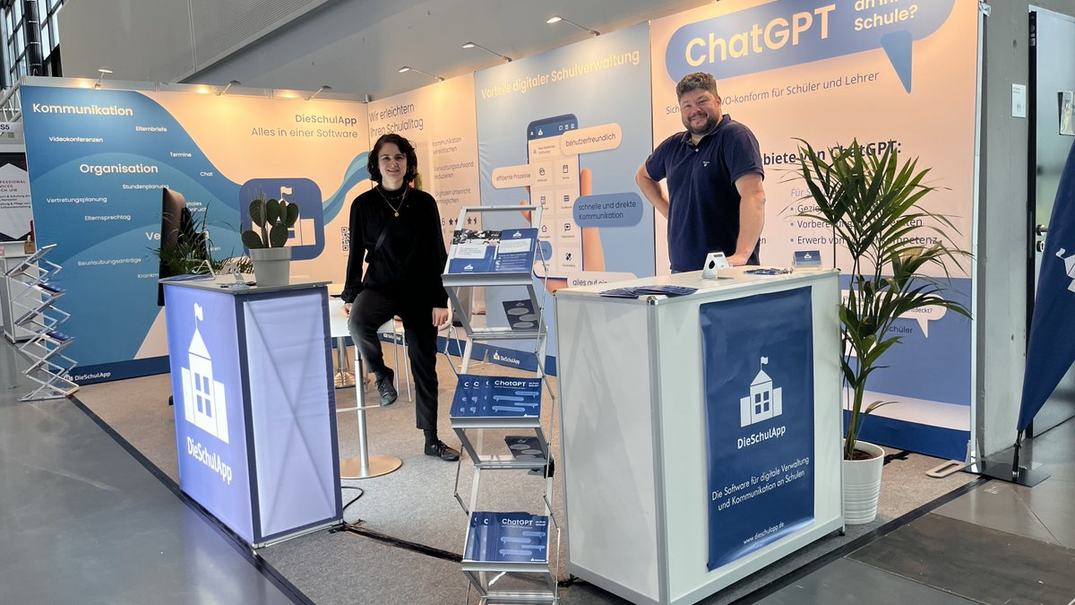 Besucht uns auf der #learntec2024 in Karlsruhe in der dm-Arena am Stand T1! Wir freuen uns über den Austausch über #ki in der Schule, #chatgpt, #digitalebildung und digitale Schulverwaltung. Mehr Infos zu unseren Produkten unter dieschulapp.de und edubot.de