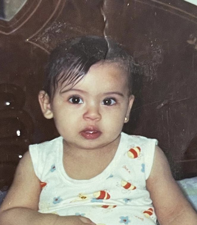 nadasallam's tweet photo. Congratulations baby girllll ❤️🫶🏻💋 

#AUGRAD https://t.co/O2iPO2eqm0