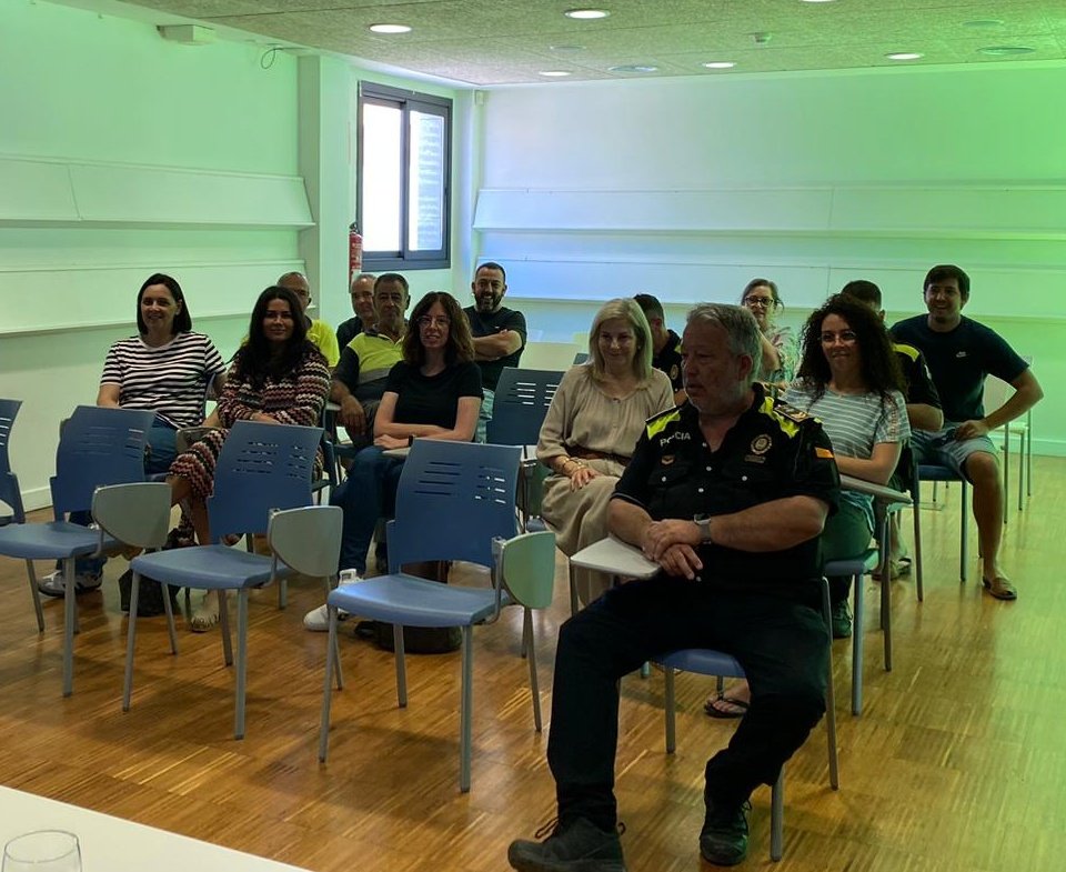 Adm. Local CCOO CAT (@sal_ccoo_cat) on Twitter photo D'acord amb el que permet l'article 19.set de la LPGE, assolim important acord de Valoració de LLocs de Treball a <a href="/SantJaumeInfo/">SantJaume.Info</a> que suposarà importants increments salarials, promocions internes i funcionaritzacions.
<a href="/ccoo_fsc_cat/">fsc-ccoo ➕drets➕ democràcia➕sindicat</a>
#MilloraElMón D'acord amb el que permet l'article 19.set de la LPGE, assolim important acord de Valoració de LLocs de Treball a <a href="/SantJaumeInfo/">SantJaume.Info</a> que suposarà importants increments salarials, promocions internes i funcionaritzacions.
<a href="/ccoo_fsc_cat/">fsc-ccoo ➕drets➕ democràcia➕sindicat</a>
#MilloraElMón
