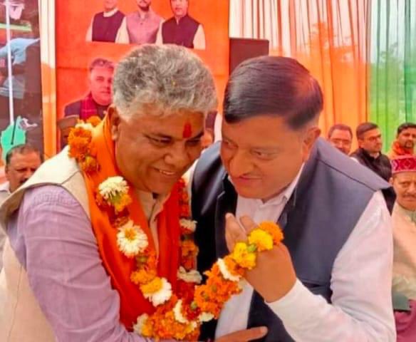 MulkhrajPremi's tweet image. कांगड़ा चंबा संसदीय क्षेत्र से रिकॉर्ड तोड़ मतों से जीतने पर डॉ राजीव भारद्वाज जी को हार्दिक शुभकामनाएं एवं बधाई।

बैजनाथ विधानसभा क्षेत्र से 17000 से अधिक मतों से लीड दिलवाने के लिए प्रबुद्ध जनता को कोटि-कोटि नमन !#rajeevbhardwaj #bjp