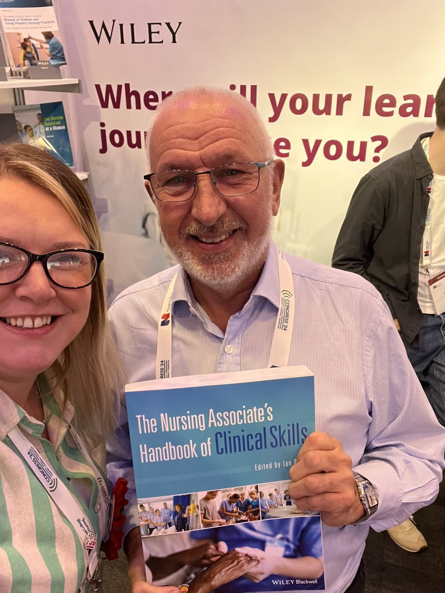 laurasmithRNA's tweet photo. Found the wonderful @IanPeate at #RCN24 and had to get a selfie with him and the book where he included me in his dedication. I cannot even begin to describe the opportunities Ian has provided me with since I met him at Congress 2019 and I am so grateful. https://t.co/xasXIMGtNi