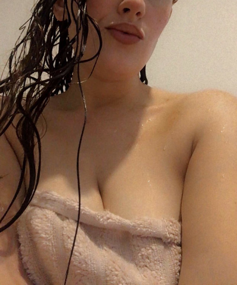 Moopiglet_96's tweet photo. Morning showers are always the bestโฆ donโt be shy come and say hello ๐ OF free to subscribe come down and take a peek ๐ซฃ #onkyfansmilf #onlyfansbabe #onlyfansfree #onlyfansnewbe #ass #boobs https://t.co/X2QizKRHNE
