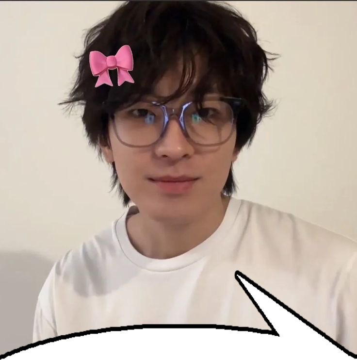 nana (@thelilacwoo) on Twitter photo 