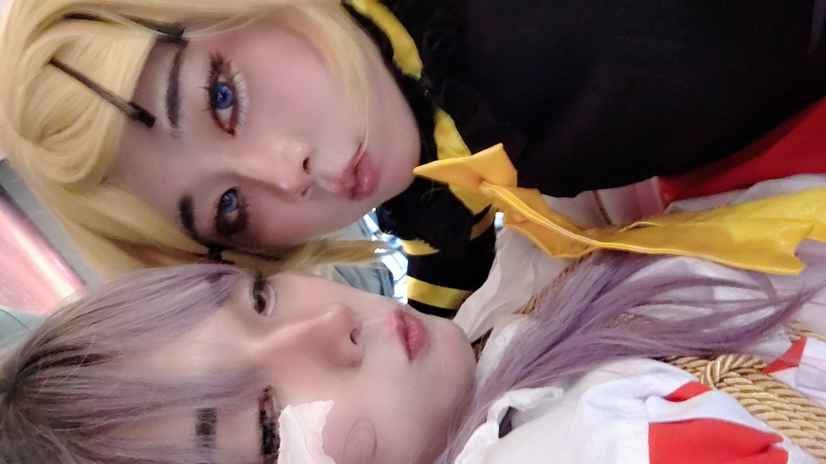 合影留念，但是因素疑似在高潮quq
<a href="/xiaopiawa/">小皮awa</a>