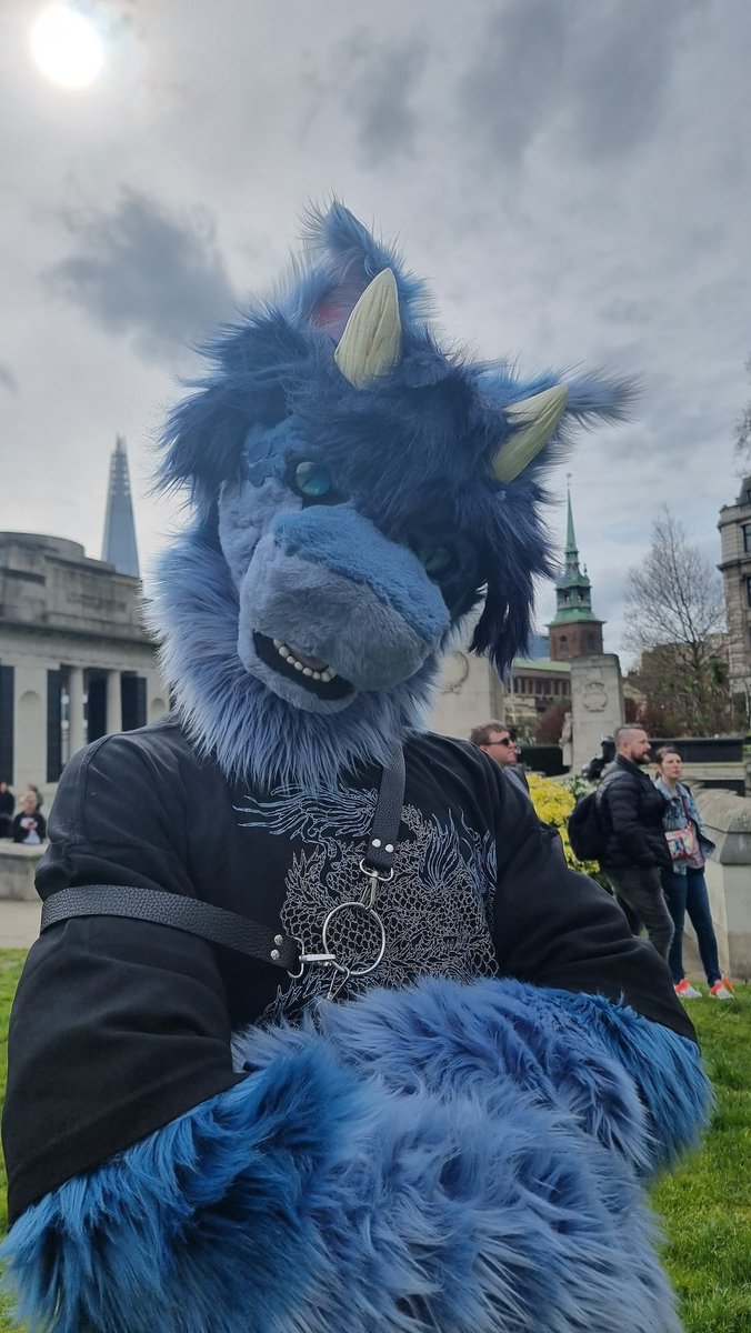 Mod - Haiwürdigungspflicht (@moddoesstuff) on Twitter photo resist. urge. to bite!!
🧵<a href="/JhelisticHybrid/">Jhelistic Hybrids 🇲🇾 | taking one comm at a time</a>
📷@WestLondonBus
🌍 <a href="/LondonFurs/">LondonFurs</a> April'24
🦈🐲 #FursuitFriday resist. urge. to bite!!
🧵<a href="/JhelisticHybrid/">Jhelistic Hybrids 🇲🇾 | taking one comm at a time</a>
📷@WestLondonBus
🌍 <a href="/LondonFurs/">LondonFurs</a> April'24
🦈🐲 #FursuitFriday