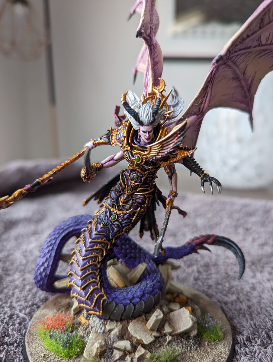 WigglyPete's tweet photo. @warhammer Fulgrim transfigured and a Praetor https://t.co/xnjVB4oljE