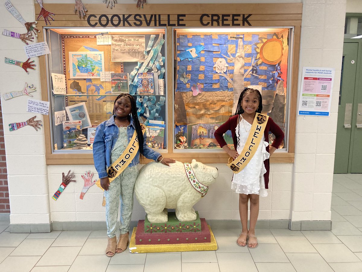 Cooksvilleps's tweet photo. We had a wonderful Start with Smile night welcoming our newest Cubs to the school. Thankful for our student ambassadors, settlement worker &amp; community organizations for joining us! @DBNC_EarlyON @PLASP_CCS https://t.co/nNbMayJhJa