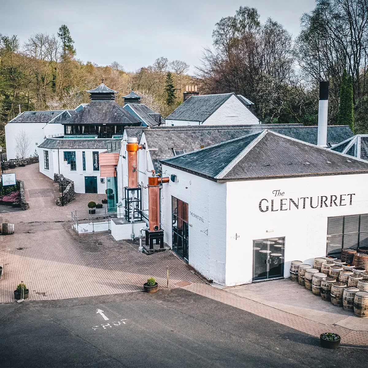 EdExecTravel's tweet image. Scotland’s smallest and oldest distilleries are waiting to tell their stories.

While a visit to Aberfeldy will give you a chance to learn about one of whisky’s most famous families.

See this tour and all our others here: bit.ly/3ywvjMT

#ScottishDistilleries