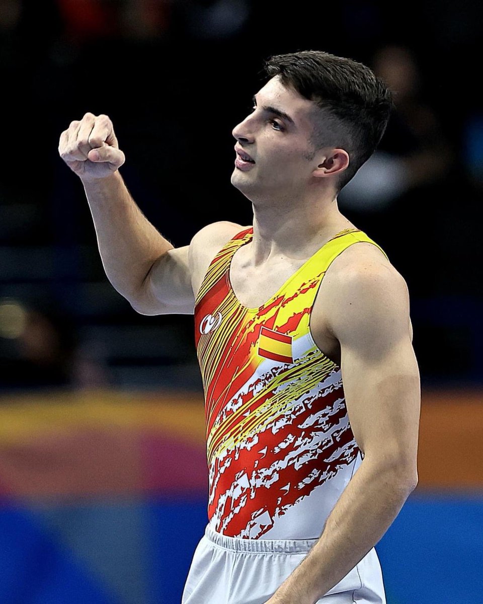 🗣️ Entrevistem el gimnasta de #trampolí David Vega. El barceloní debutarà com a olímpic als Jocs de París 2024: “Vull ser a la final olímpica i lluitar pel podi”

▶️ fosbury.cat/fosbudiary/gim…