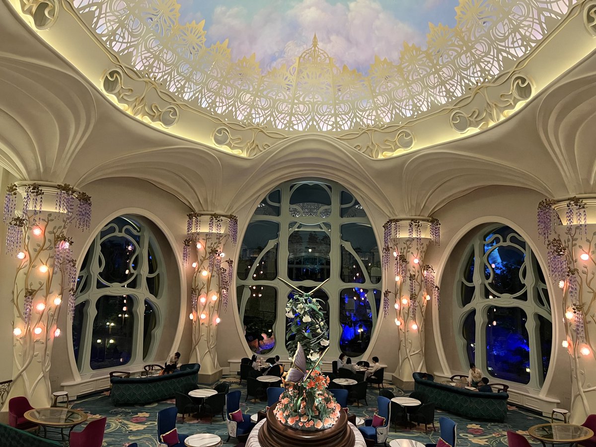 mokomokodesuga's tweet image. 夜のグランパラディ・ラウンジ置いときます
#ファンタジースプリングスホテル #FSH