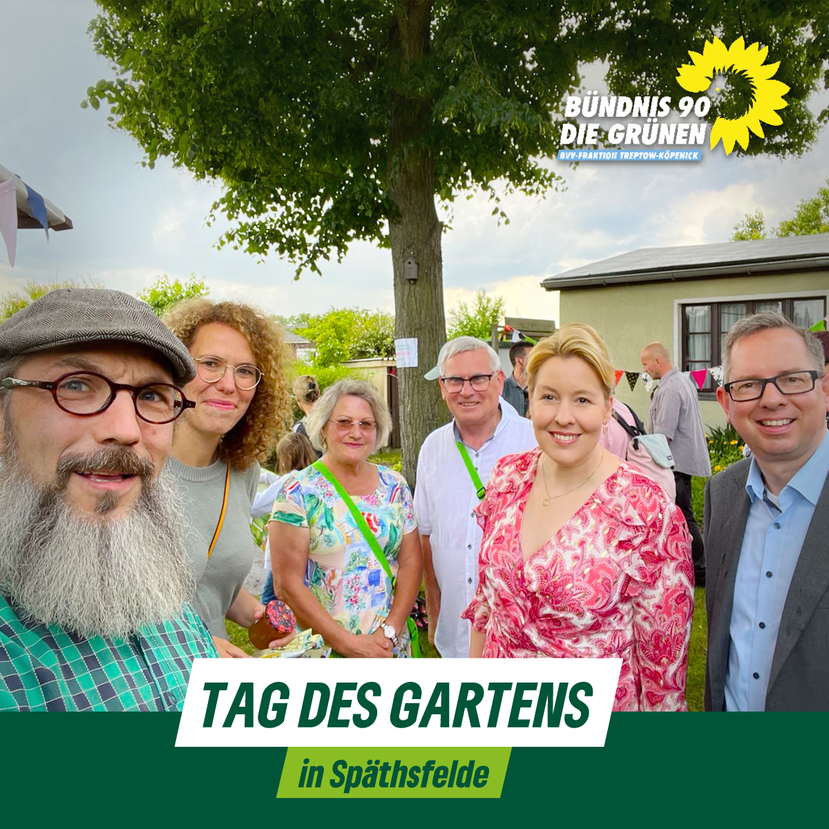 Bündnisgrüne Fraktion Treptow-Köpenick (@gruenebvv_tk) on Twitter photo Am Wochenende besuchten <a href="/JacobZellmer/">Jacob Zellmer</a> und Stadträtin <a href="/claleistner/">Claudia Leistner</a> den Tag des Garten Festes in #Späthsfelde. Die drei Kleingartenanlagen im Dreieck Späthsfelde luden ein und diskutierten mit Politik und Kleingartenbesitzer*innen über den unschätzbaren Wert der Kleingärten. ...1/2 Am Wochenende besuchten <a href="/JacobZellmer/">Jacob Zellmer</a> und Stadträtin <a href="/claleistner/">Claudia Leistner</a> den Tag des Garten Festes in #Späthsfelde. Die drei Kleingartenanlagen im Dreieck Späthsfelde luden ein und diskutierten mit Politik und Kleingartenbesitzer*innen über den unschätzbaren Wert der Kleingärten. ...1/2