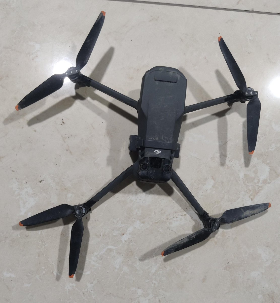 𝐏𝐚𝐤𝐢𝐬𝐭𝐚𝐧𝐢 𝐃𝐫𝐨𝐧𝐞 𝐑𝐞𝐜𝐨𝐯𝐞𝐫𝐞𝐝 On 03rd June 2024, on specific input of BSF shared regarding the presence of drone in the border area of Amritsar district. Immediately, BSF troops sprang into action and conducted a search operation in the suspected area.…