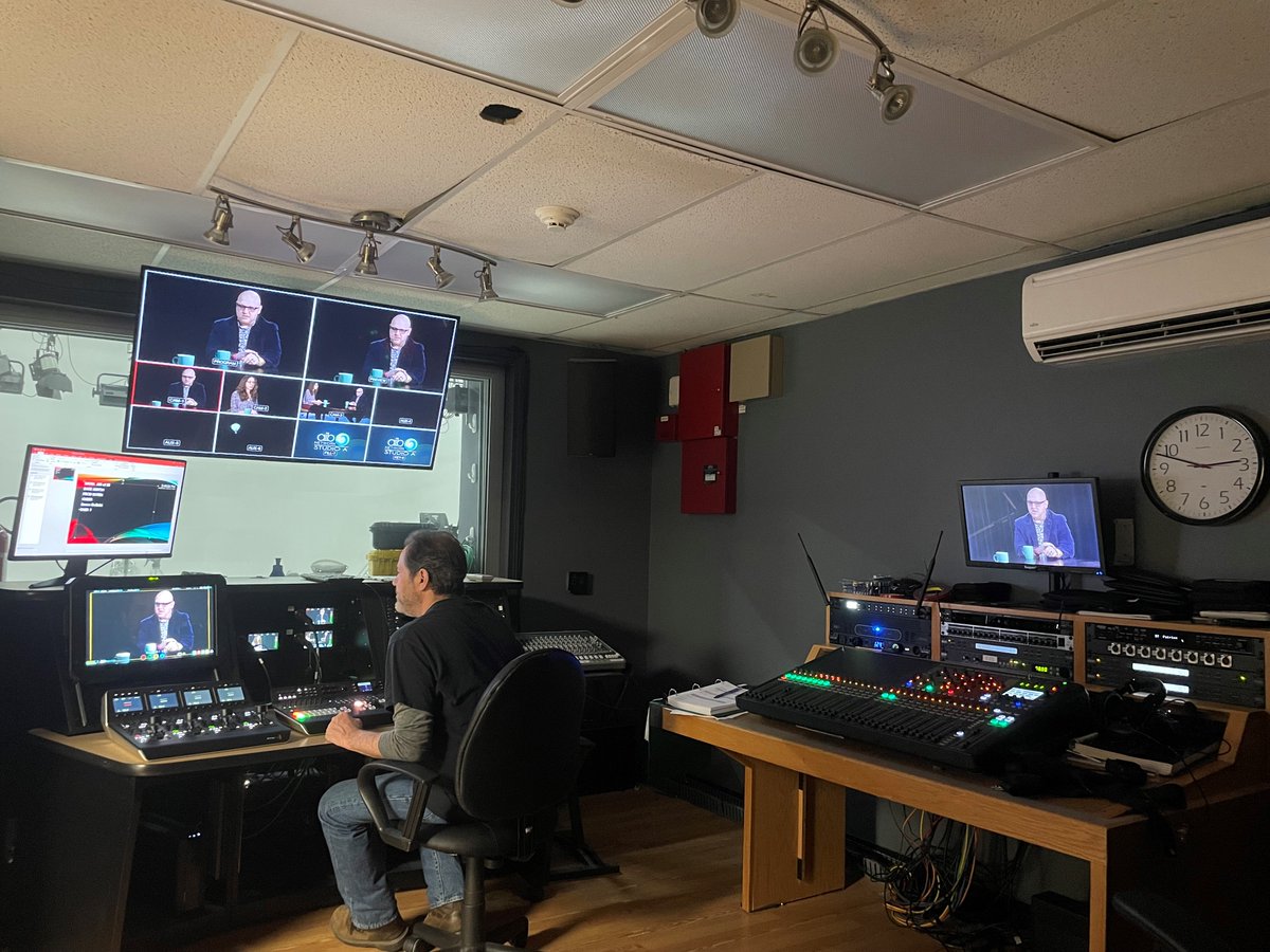 watchAIBTV's tweet photo. Ever wondered what happens behind the scenes @ AIB Network? Here’s a sneak peek! Let us know if you have an interesting story to tell. #BehindTheScenes #CreativeProcess #StayTuned #AIBNetwork #WatchAIBtv #MindBodySpirit https://t.co/oGjBaimn5s