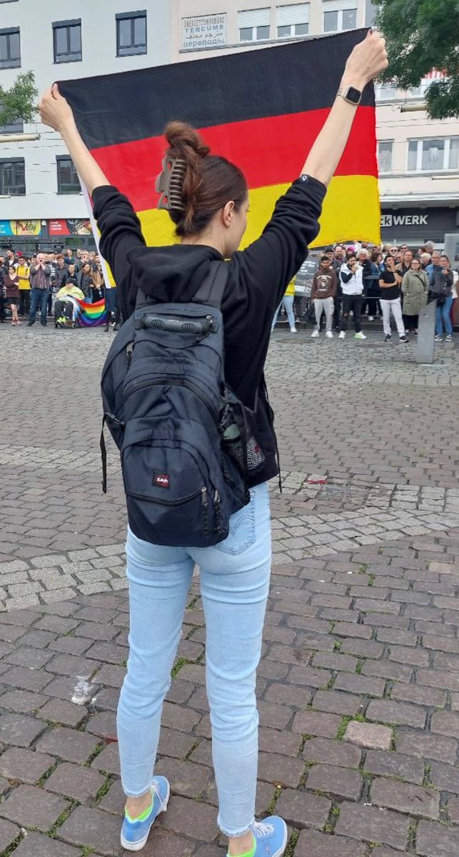 Das Mädel erfüllt mich sooooo mit Stolz und Zuversicht😍😍😍🖤❤️💛