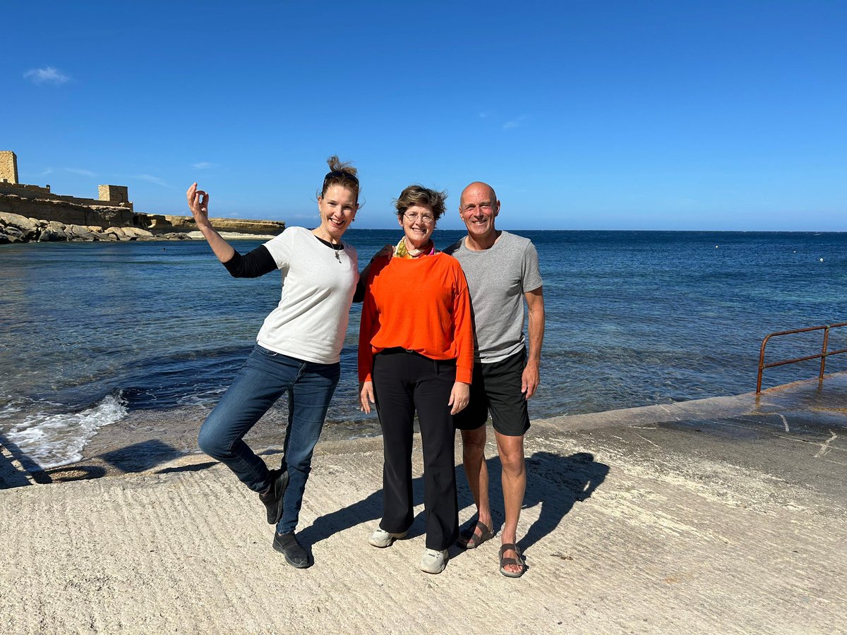 During a working visit to Gozo, Ambassador Adimi met with two yoga teachers from 🇳🇱 Monique and Norbert moved to Gozo years ago and started Yellow Rock Yoga Gozo🧘 It was really great to hear about their passion for yoga and the island of Gozo, and to learn more about their work.