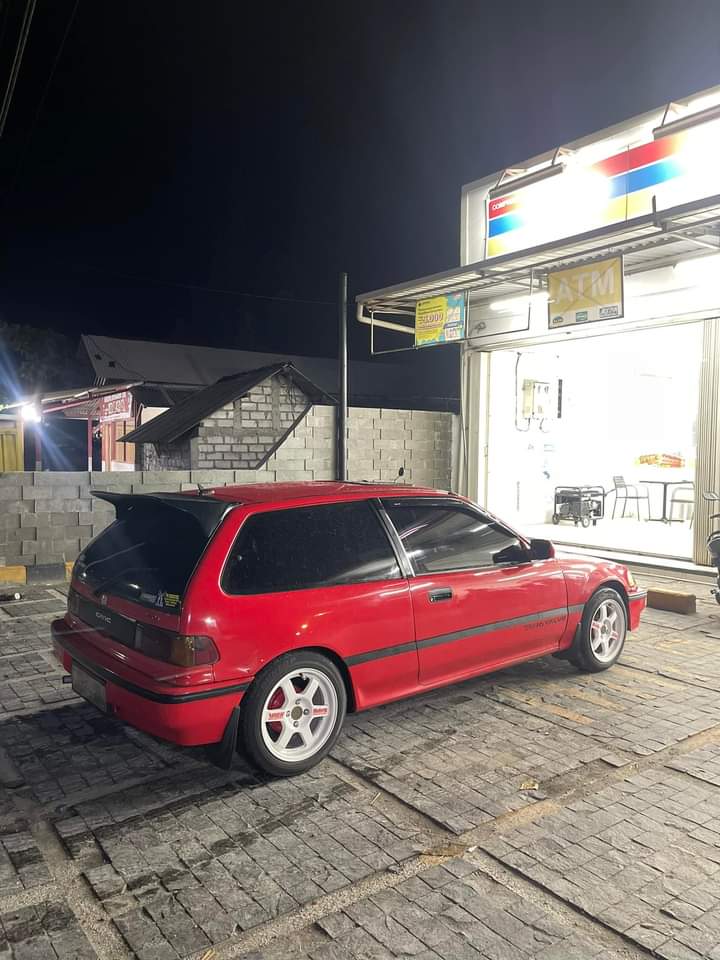 HoldenKlasik's tweet photo. Civic nouva 88 perakitan 89
Pajak taat
 Cet mulus
Siap pakai
Komplit hidup k pati
Harga 45 net
Wa 085814355112
Lokasi babat lamongan https://t.co/zJa3BPNkvv