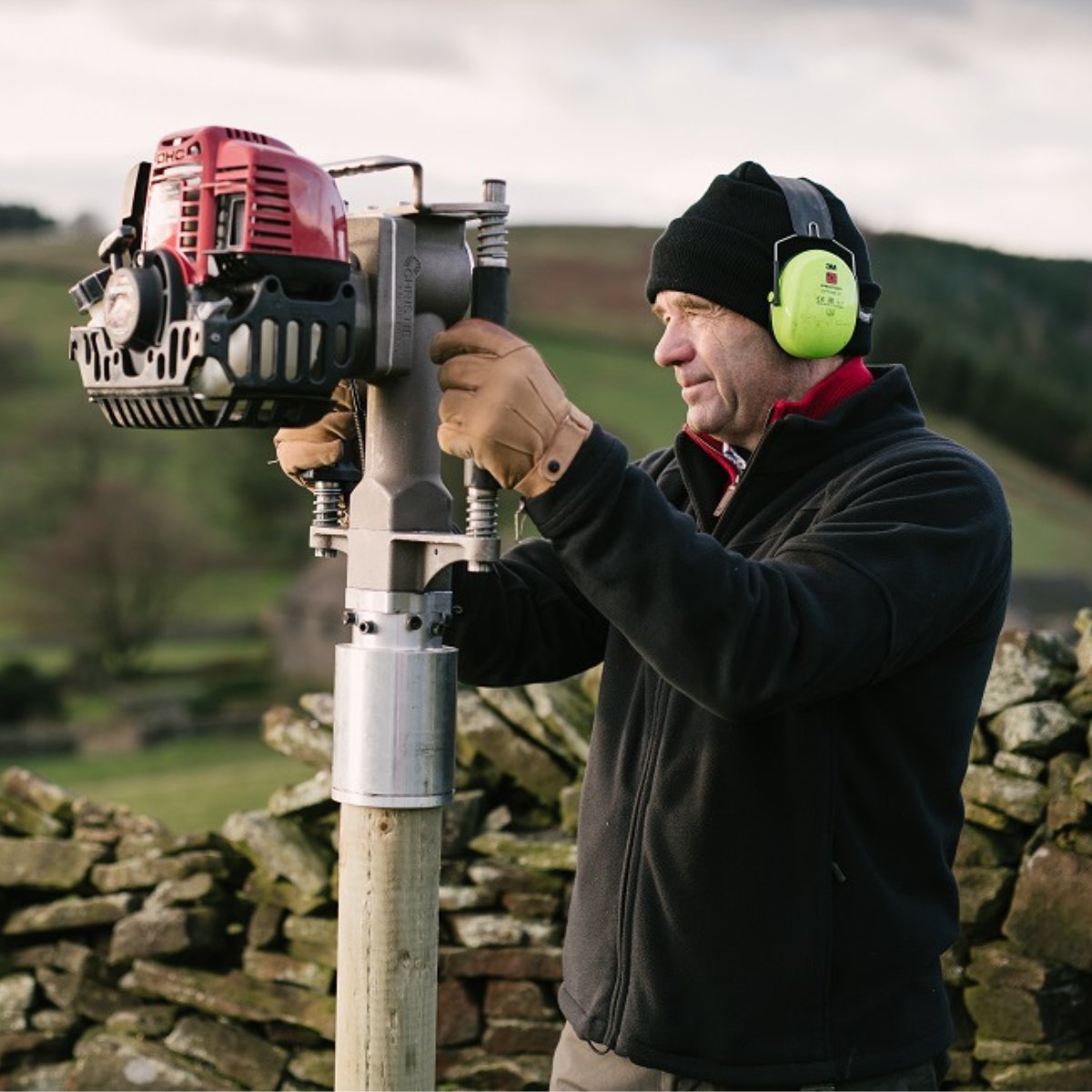 Martin Plant Hire tweet media