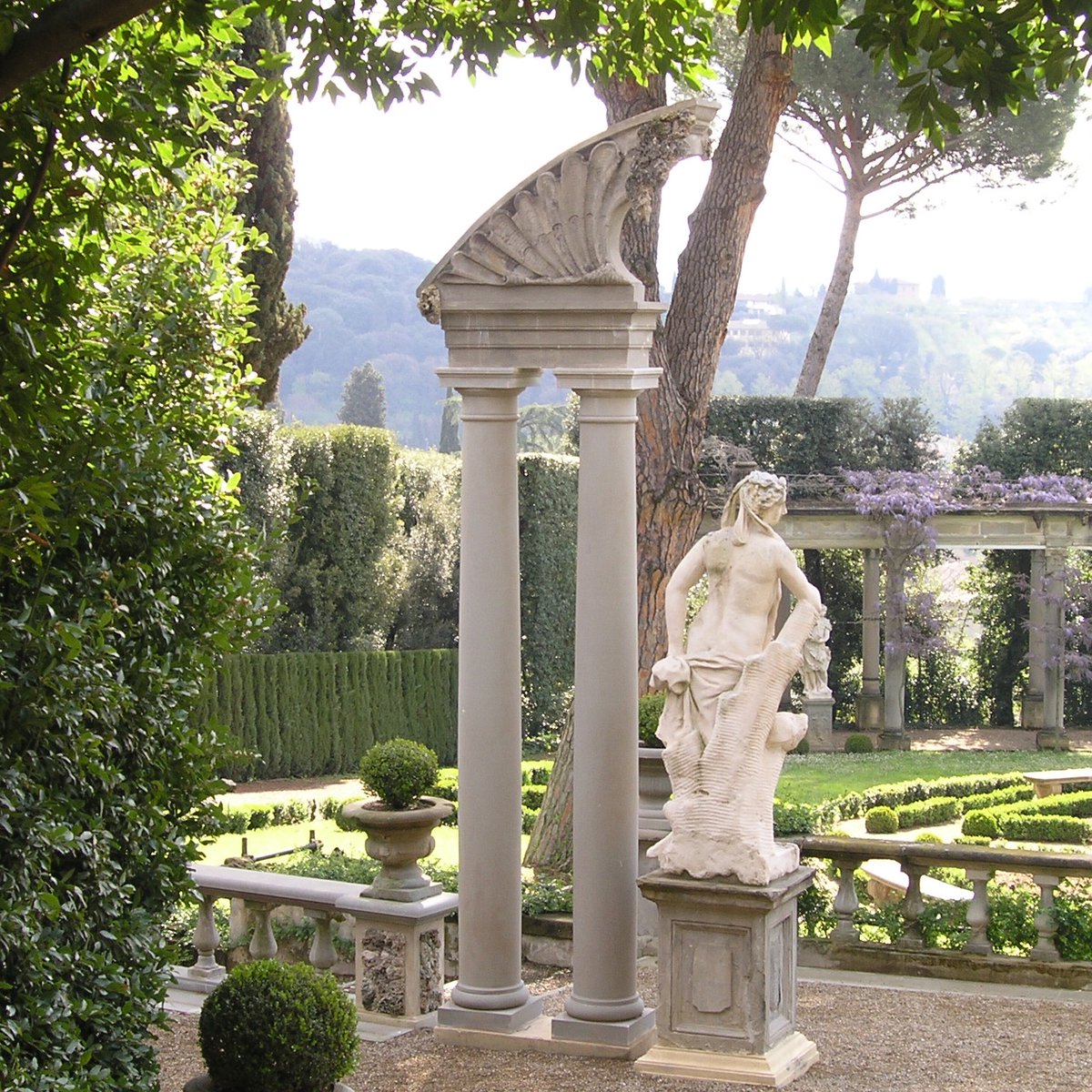 A Summer Stage in Florence: ‘The Season’ 2024
magentaflorence.com/florences-summ…