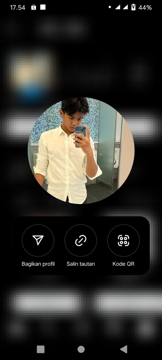 butterflyyy202's tweet photo. gue gaabis pikir am ni cewe kejadian ga sekali 2x suka banget ngefake. dan ini baru kejadian yg gue alamin . dia ngefake seakan akan jadi cowo biar bisa masuk akun secc/third gue https://t.co/dCyQpfVZkk