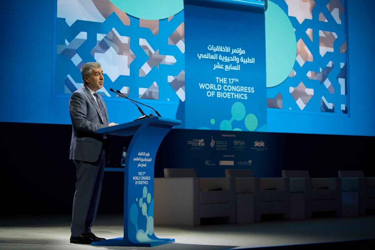 موزا بنت ناصر Moza bint Nasser tweet media