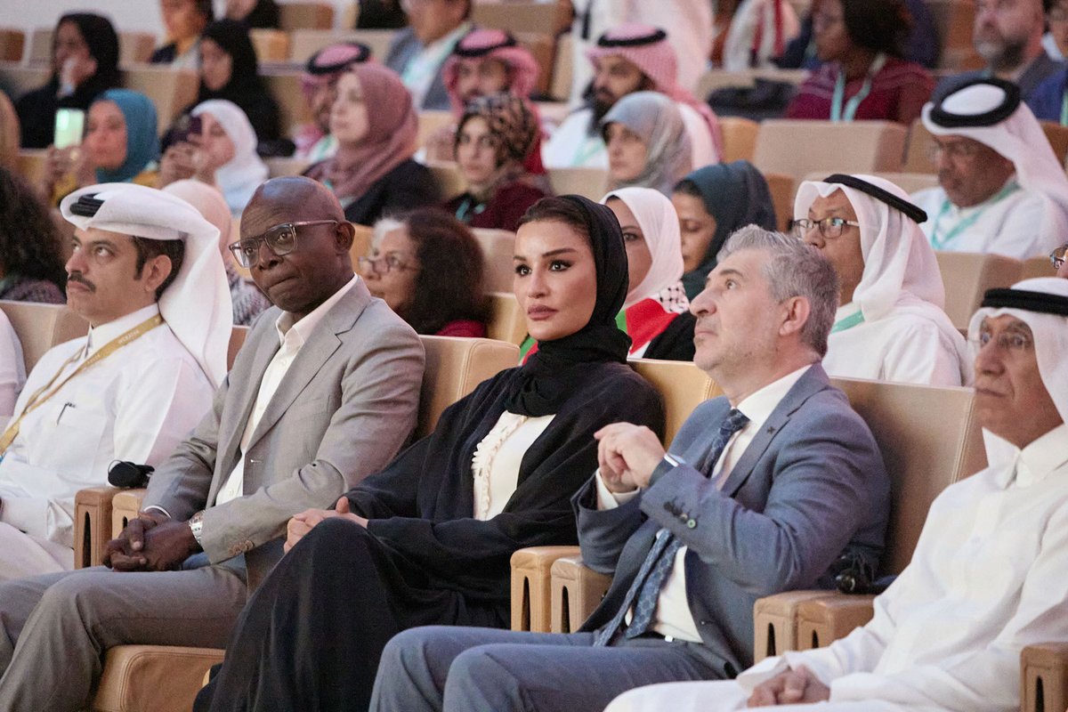 موزا بنت ناصر Moza bint Nasser tweet media