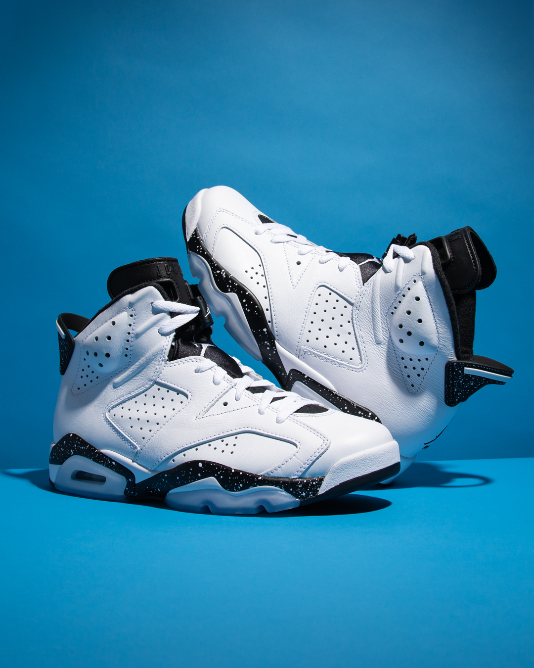 Foot locker jordan 6 mens sale