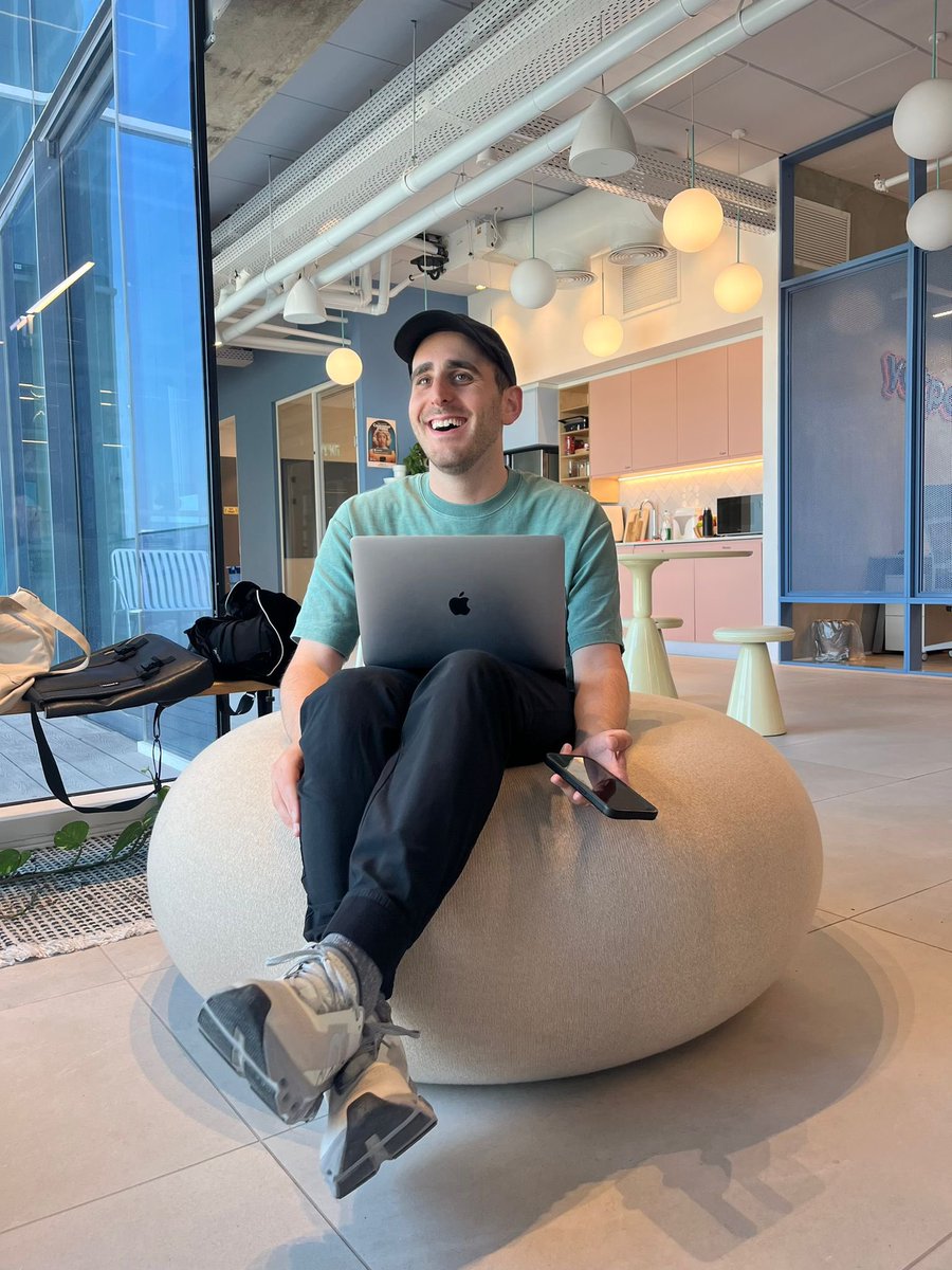 Eli Weiss tweet media