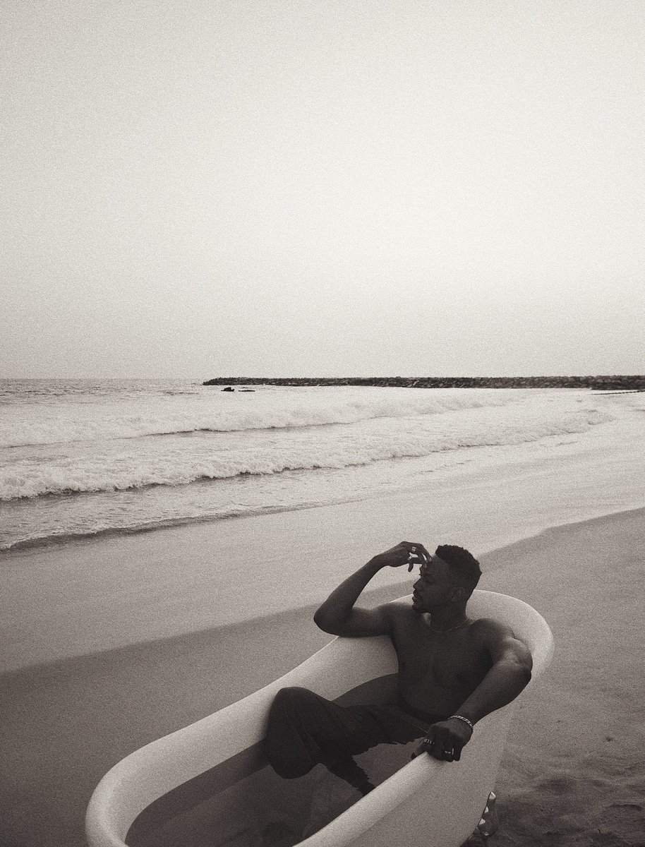 FunbiOfficial's tweet image. Wallpaper anyone?