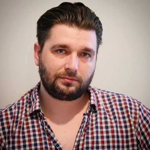 katfrostemedia's tweet photo. 🚨CAST ANNOUNCEMENT🚨
@museumofcomedy
Dean Ross is making a return to acting and the stage, performing his self written monologue 'Internal Thoughts', written from the perspective of the little voice we all have in our heads.
#theatre #talent #actor #presenter #director #agent https://t.co/97IoNdS4Hh