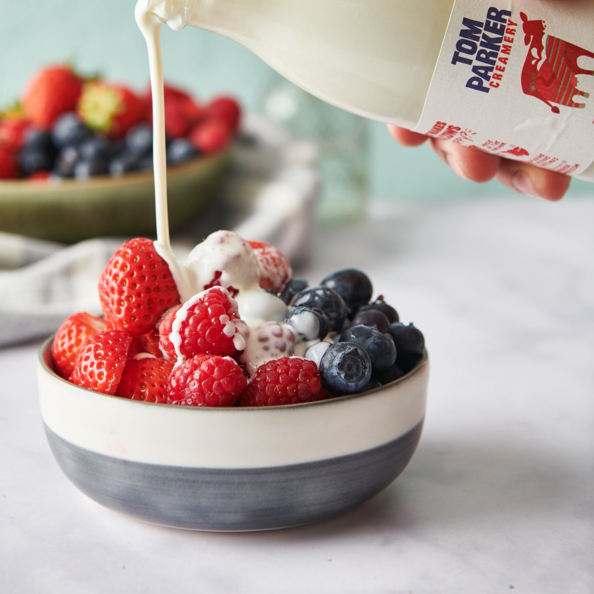 We love this time of year when berries start to come into season - there's nothing better than our delicious cream and fresh berries… 🍓🫐