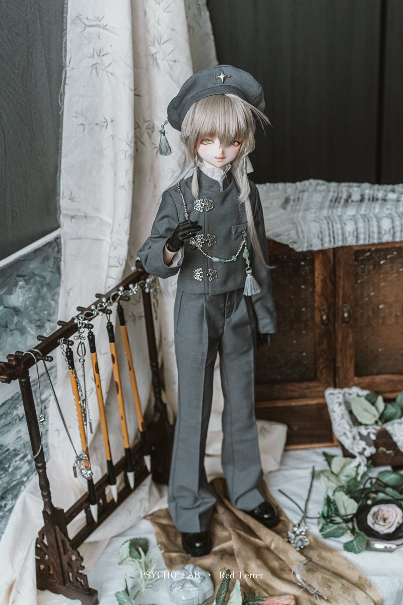 SERIES OF 🦋【Red letter】

💛S  size   1/4 doll
💚M size   DDB 58cm～60cm doll
💙L  size   1/3boy 62cm～70cm

6月8日(土) 21:00から予約通販始めます〜

今回のMサイズは長パンツにしました！
よろしくお願い致します〜✨✨