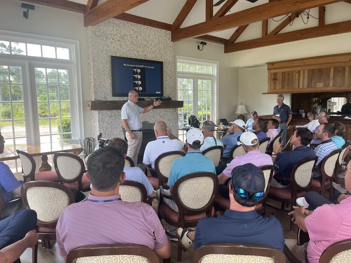 James Leitz tweet media