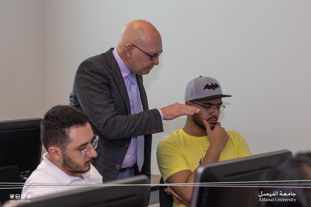 Alfaisaluniv's tweet photo. The Medical Education Team at #Alfaisal_University held today a workshop on the subject of "An Introduction to R Statistical Computing and Graphics" as part of the Frontiers in Healthcare Innovation and Education workshop series.
#Faith_Knowledge_Performance https://t.co/XqJ2EdGrhj