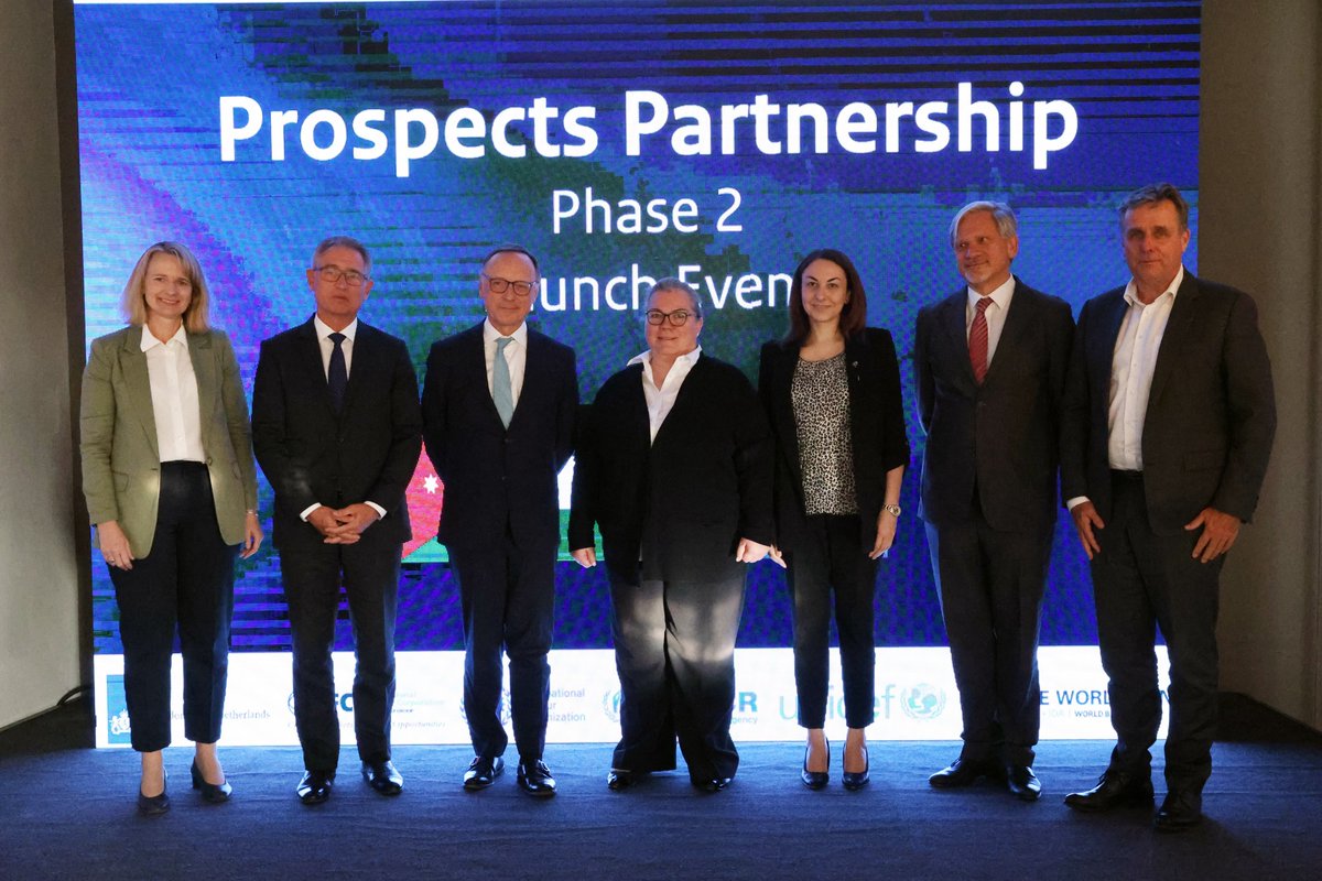 MoPIC_Jordan's tweet image. أطلقت وزارة التخطيط والتعاون الدولي والحكومة الهولندية المرجلة الثانية من برنامج شراكة ("آفاق" Prospects)  

التفاصيل:  tinyurl.com/2xhehmzn
@NLinJordan @PrimeMinistry @RHCJO @WorldBankMENA @WorldBank @AlbankAldawli @IFC_MiddleEast @UNICEFJordan @UnitedNationsJO @UNHCRJordan