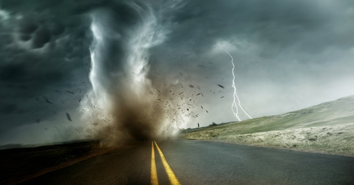 internetteyiz's tweet photo. Kıyamet Sınıra Dayandı! Dolu, Hortum, Downburst Meteorolojiden Uyarılar Art arda! https://t.co/LWN0e2uftO #havadurumu #yunanistan #sel #fırtına #doğaolayları #sıcaklar https://t.co/hg9t63QdWc