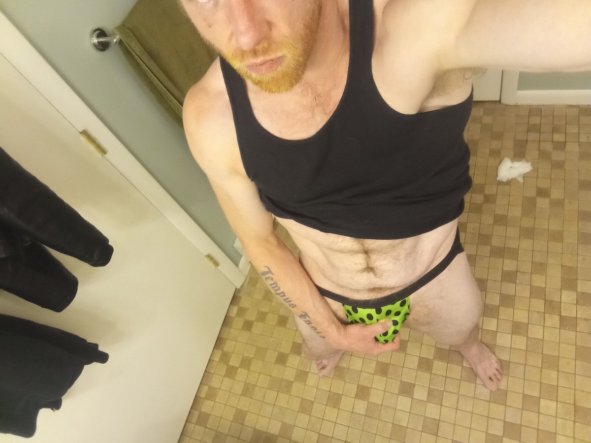 harrisonxox30's tweet photo. It's def jock season here in New England. Anyone want to wrestle me, if I pin you what do I get 🔥😈🍆💦
#daddy #nsfw #ginger #otter #bidad #jock #daddyfun ⏬⏬⏬⏬⏬⏬
https://t.co/H2WubPUyxG https://t.co/IvnLTxIcSi