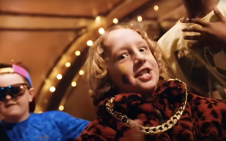 LPJ_Dublin's tweet photo. La chanson "The Spark", créée par des jeunes rappeurs irlandais, pourrait devenir le tube incontournable de l'été 2024.
https://t.co/Fq5cXjG9yv https://t.co/6WtHal71La