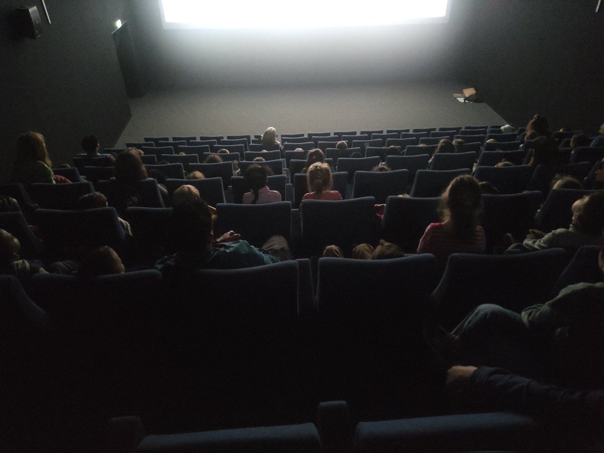 stoooono's tweet photo. Festival Mon premier film, au cinéma de la Maison de la Culture de Bourges, pour visionner les films 🎥 créés par les classes maternelles et participer à un atelier cinéma 🎞️🎬 https://t.co/9eEe3IfJq1