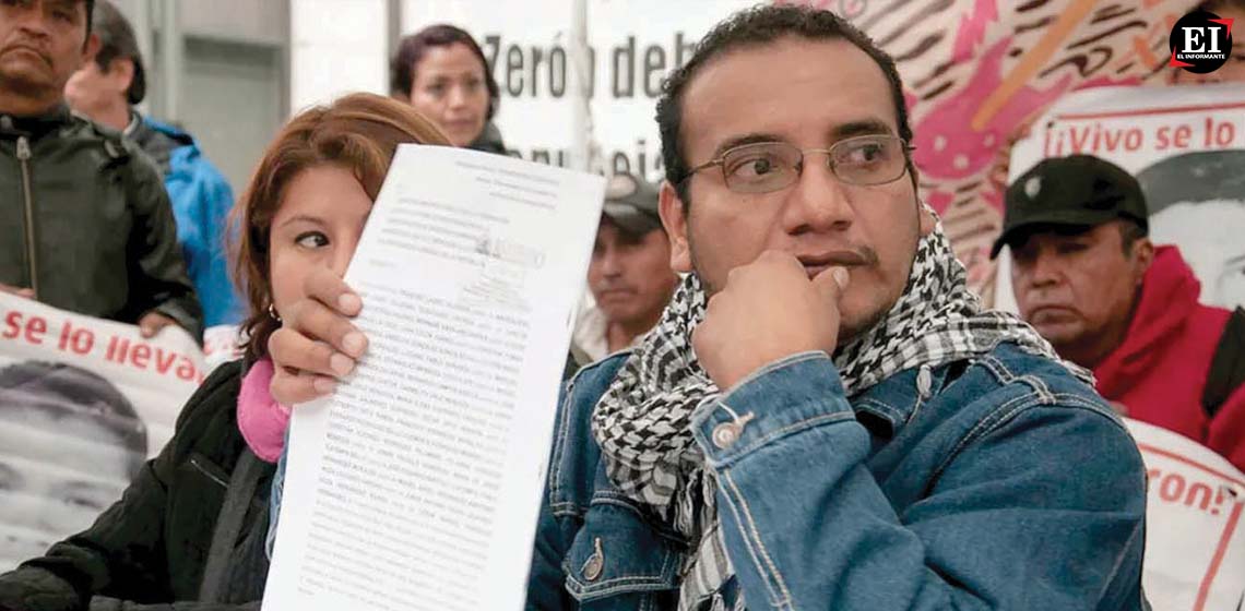 ElInformanteMX's tweet photo. Acusan #padres de los 43 de #Ayotzinapa #MalosTratos por parte de @lopezobrador_
Señalan que en la #reunión sostenida este #lunes3DeJunio con el #mandatario, sólo recibieron #reproches del #Presidente.
Tag: @GobiernoMX
https://t.co/gzivhfuR9x https://t.co/KsLPgSezMJ