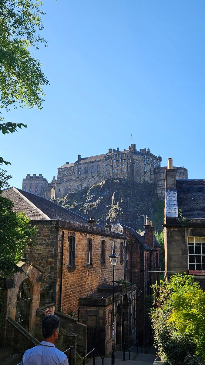 AlvaroMartin7's tweet photo. ESCOCIA 🏴󠁧󠁢󠁳󠁣󠁴󠁿

Desde Edimburgo hasta Las Tierras Altas pasando por el Lago Ness y Glaswow. https://t.co/Erru5iwRSy