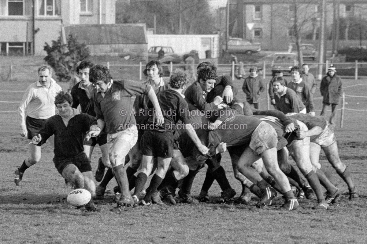 Essex_Welsh_Ref's tweet photo. More retro West Wales rugby nostalgia from the archives...  

Burry Port vs New Dock Stars played on 19/02/77.  

Set 2

@bprfctheblacks @NDSRugby https://t.co/RmCBTbXmzm