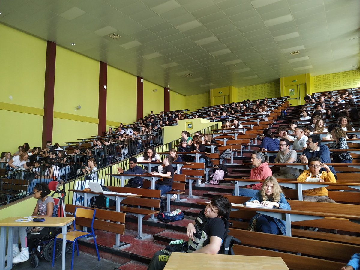Année de la physique. Journée de présentation des projets des élèves <a href="/actoulouse/">Académie de Toulouse</a> lors du colloque Illustrer la Science <a href="/UT3PaulSabatier/">UT3 Paul Sabatier</a> <a href="/DAACToulouse/">DAAC Toulouse</a> <a href="/cast_toulouse/">CAST-Toulouse</a> <a href="/CNRS/">CNRS 🌍</a>