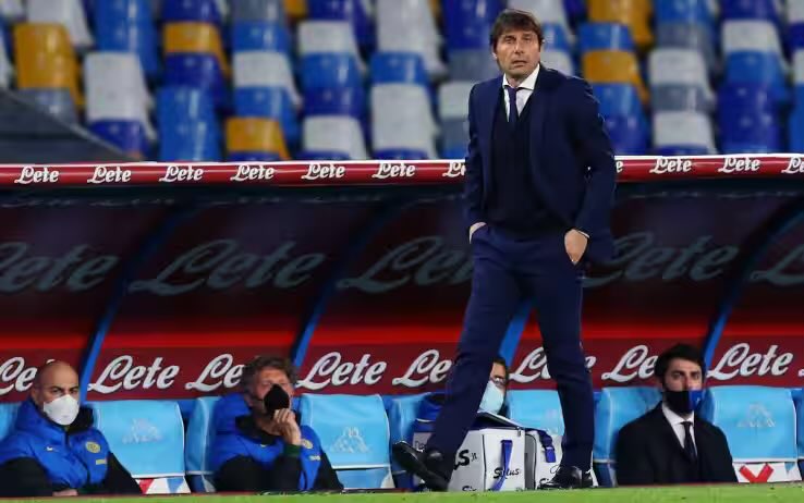 CalcioNapolin's tweet image. Domani l'annuncio di Conte, nuova idea per la presentazione: il Napoli pensa al Maradona. 

@CalcioNapolin #Mercato #AntonioConte #Conte #Napoli