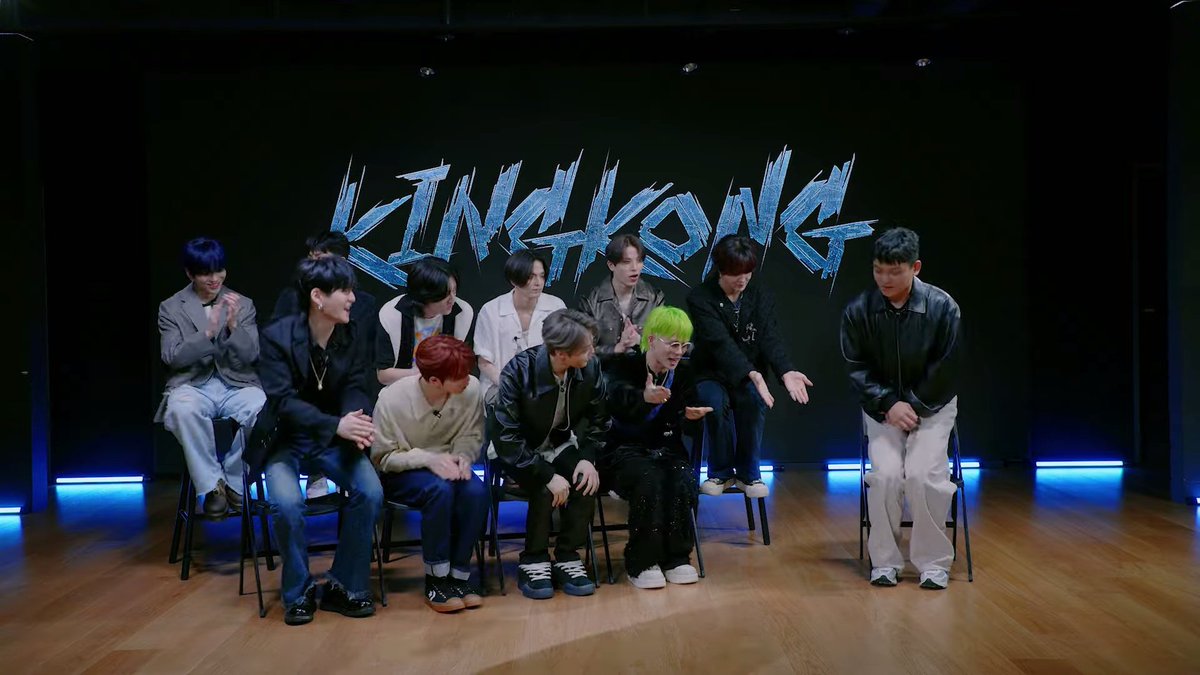 YGFacts_sprt's tweet photo. YG and TREASURE really invited Director Yang Soon Sik to do a commentary video when this legendary man's personal information can't even be easily found online 😲

You're a gem, sir! 

▶️ https://t.co/B6yokNzIl9

#TREASURE @treasuremembers https://t.co/u6TOmlhvLS