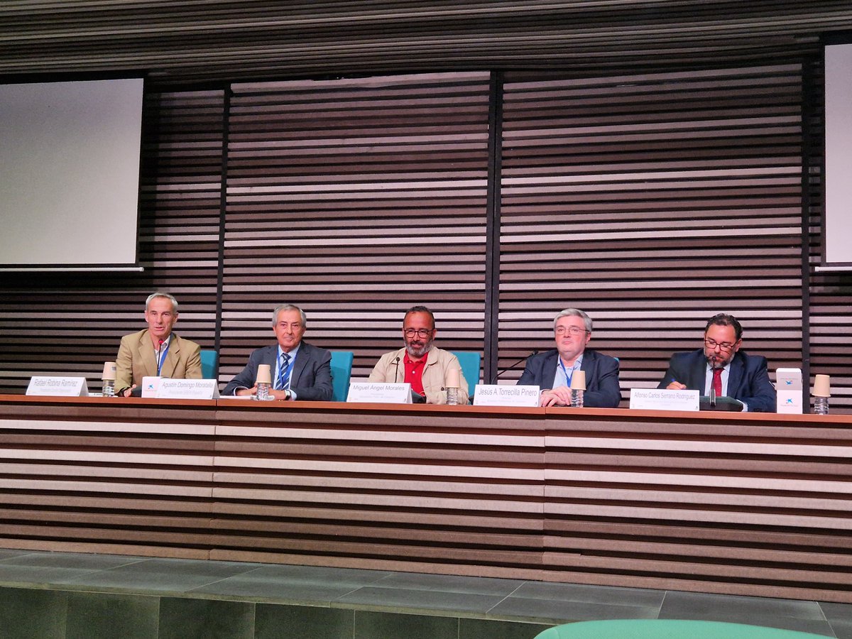 computaex's tweet photo. Presentación del Observatorio de Inteligencia Artificial. Rafael Robina (Comité Organizador), Agustín Domingo (Pdte. EBEN), Miguel A. Morales (Pdte. @DiputacionCC), Jesús Torrecilla (Dir. @EPCC_Unex) y Alfonso C. Serrano (Dir. Extremadura @caixabank). #CongresoEBEN @OEticaUEX https://t.co/zScUc7ql6l